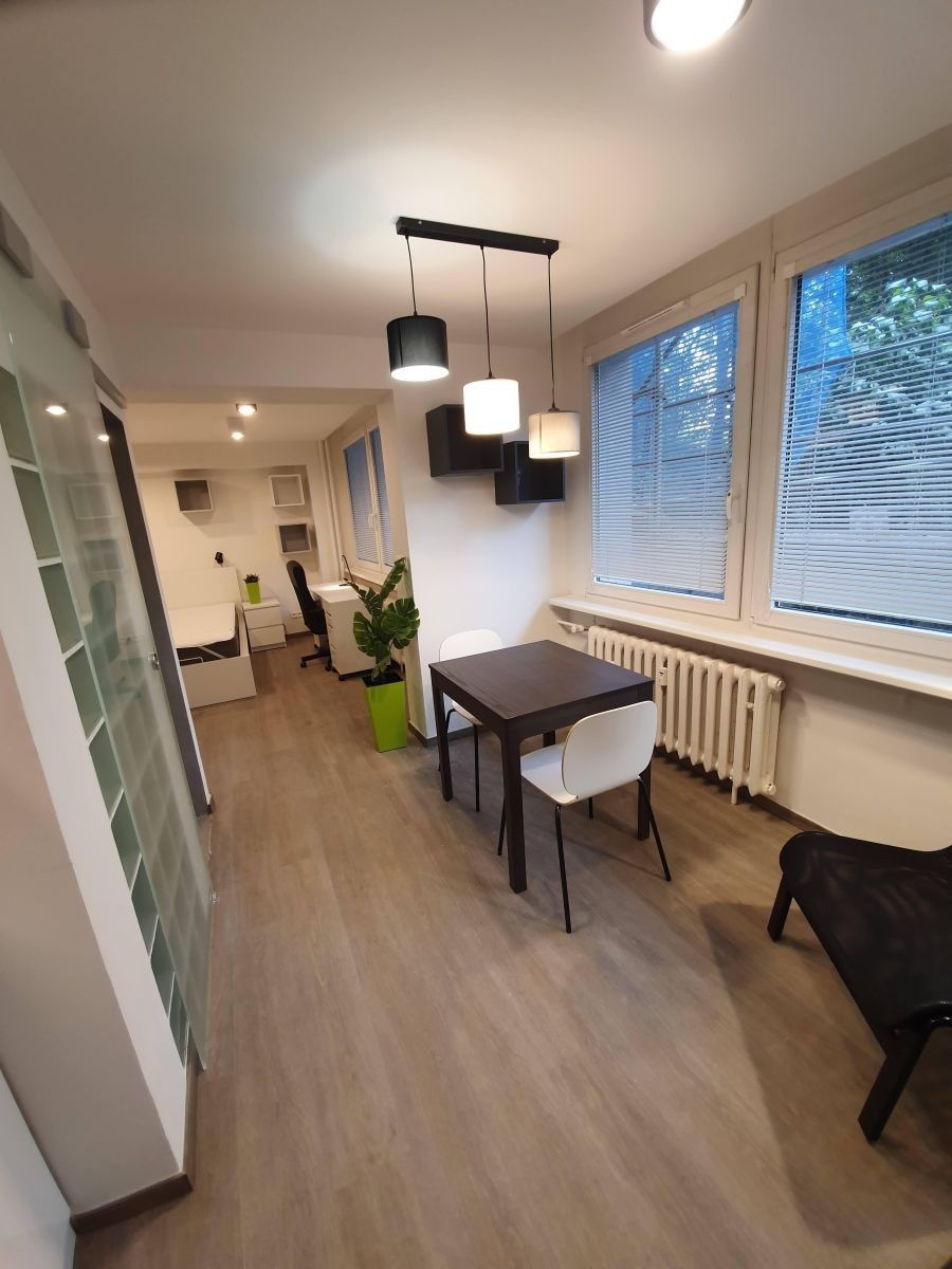 2+kk, Vokovická, Praha - Vokovice, 30 m² - 2