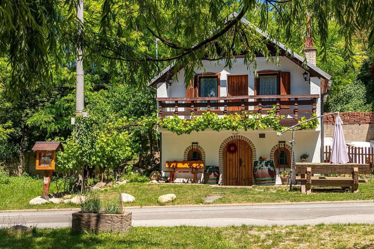 Chaty, Bavory - Bavory, Jihomoravský kraj - 2