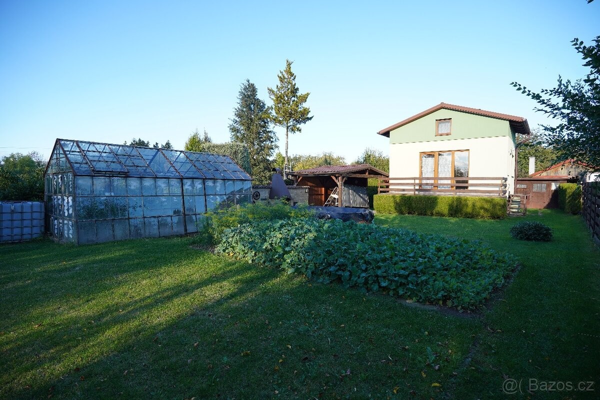 Zahrada, 590 m²