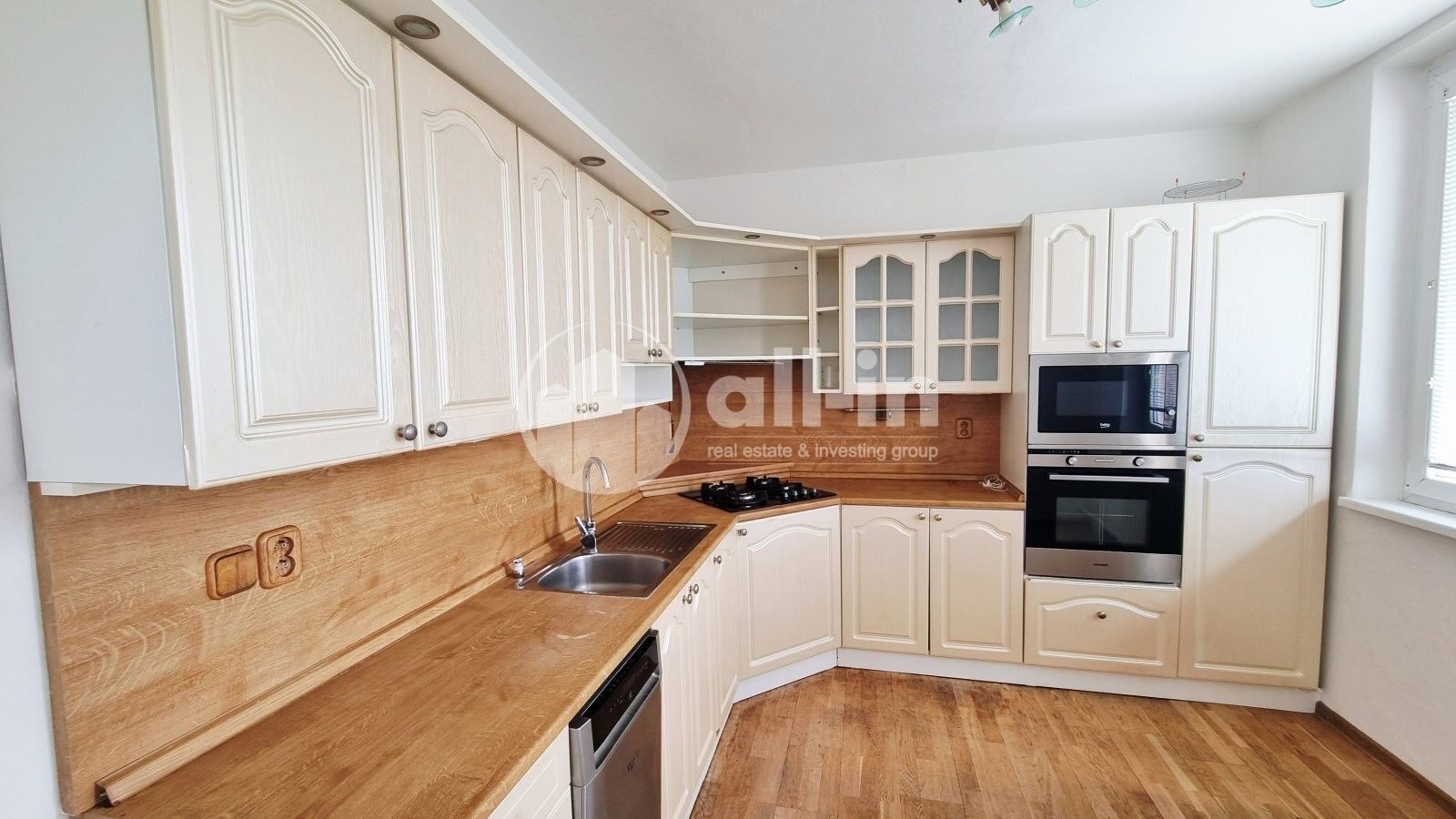 4+1, Sídliště Osvobození, Vyškov, 93 m²