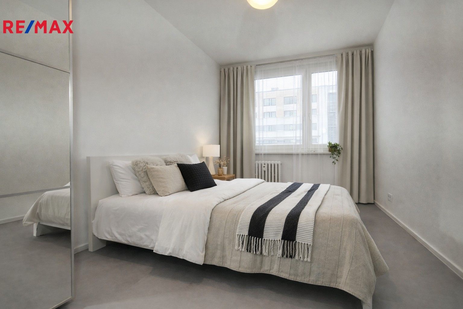 2+kk, Nušlova, Praha, 42 m²