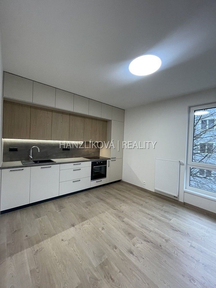 Byt 2+kk · 40 m² · České Budějovice - České Budějovice 3, Jihočeský kraj - 3