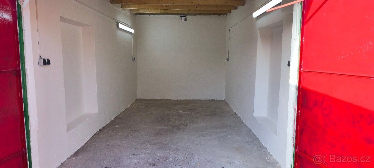 Pronájem garáž - Ostrava, 700 30