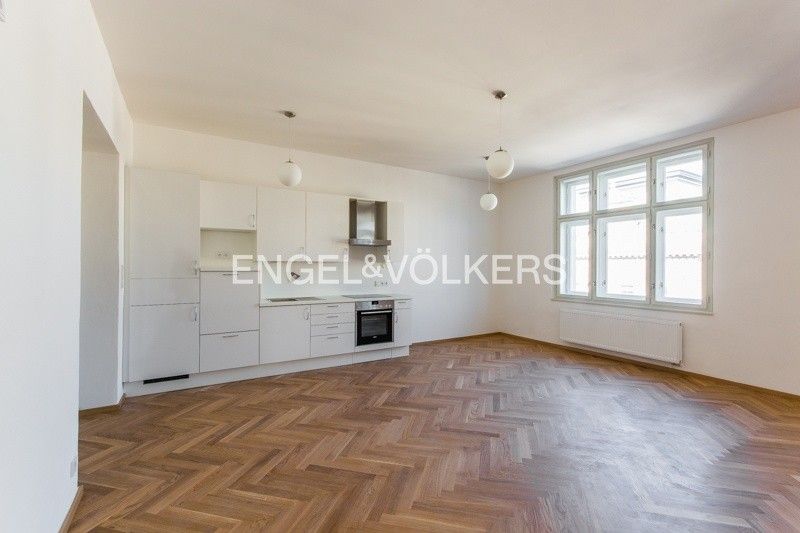 3+kk, Balbínova, Praha, 126 m²