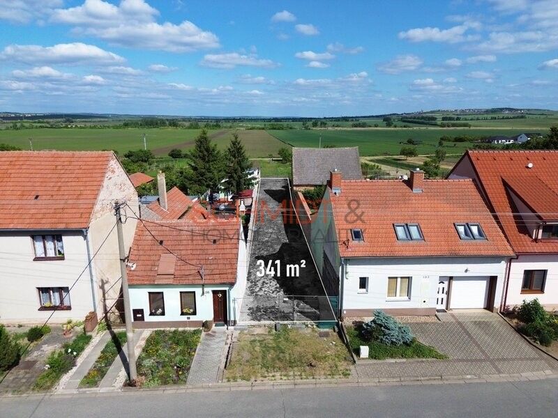 Prodej pozemek pro bydlení - Šakvice, 691 67