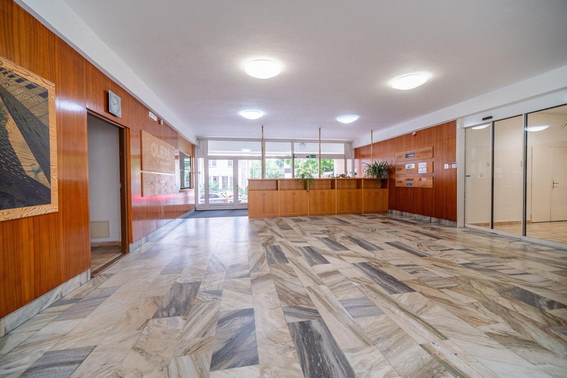 Pronájem kancelář - Sušilova 1528, Hradec Králové Pražské Předměstí, 250 m² - 5