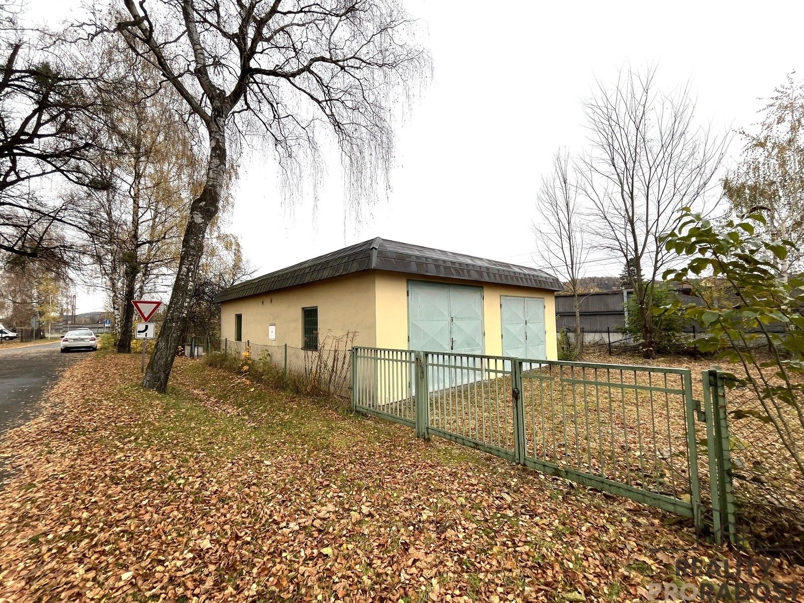 Sklady, Třinec, 950 m²