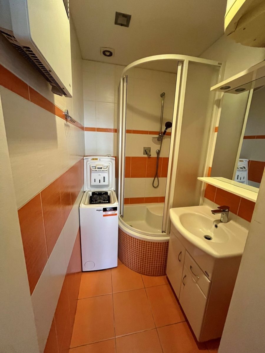 Byt 2+kk · 47 m² · 5. května, Praha - Nusle - 4