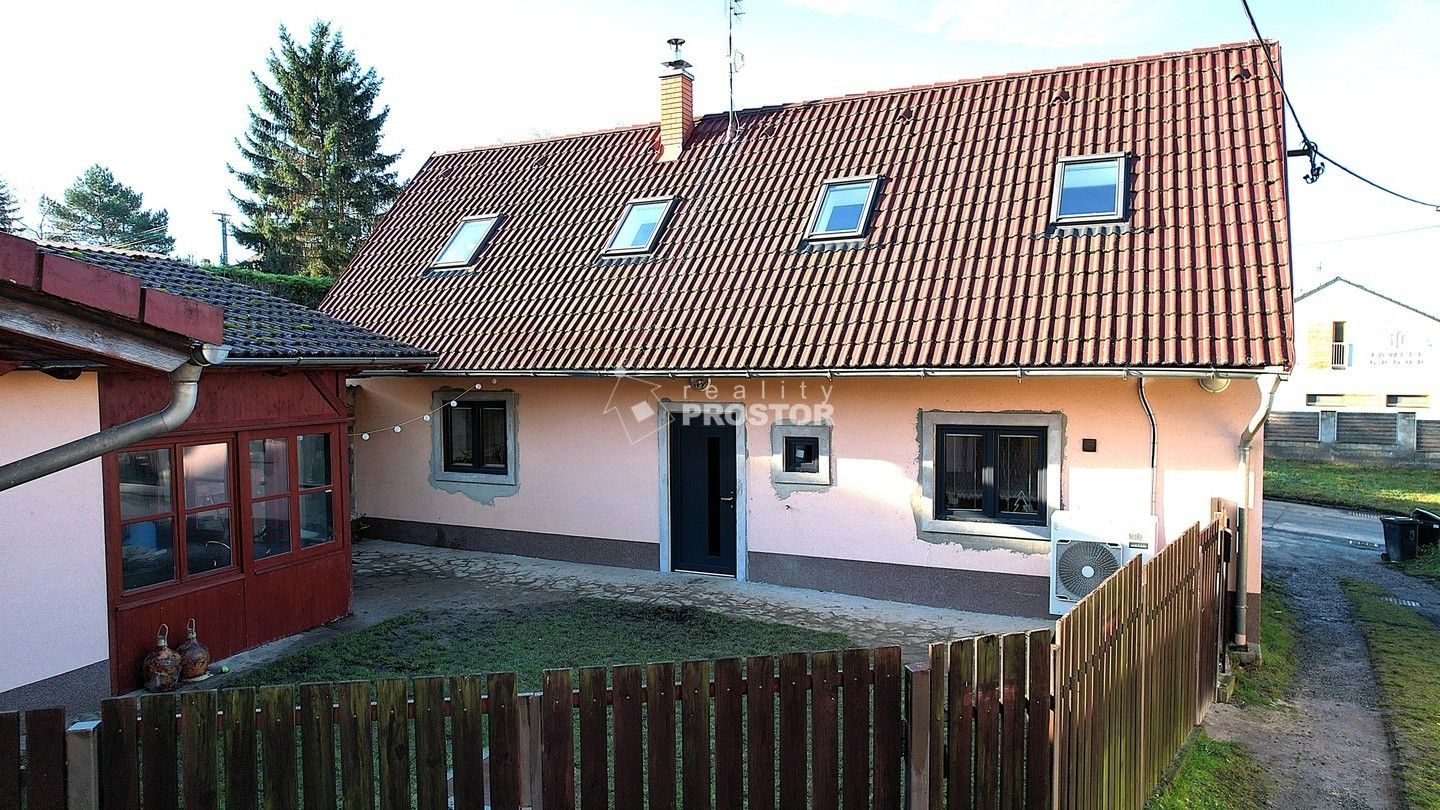 Prodej rodinný dům - Trpoměchy, Slaný, 120 m²
