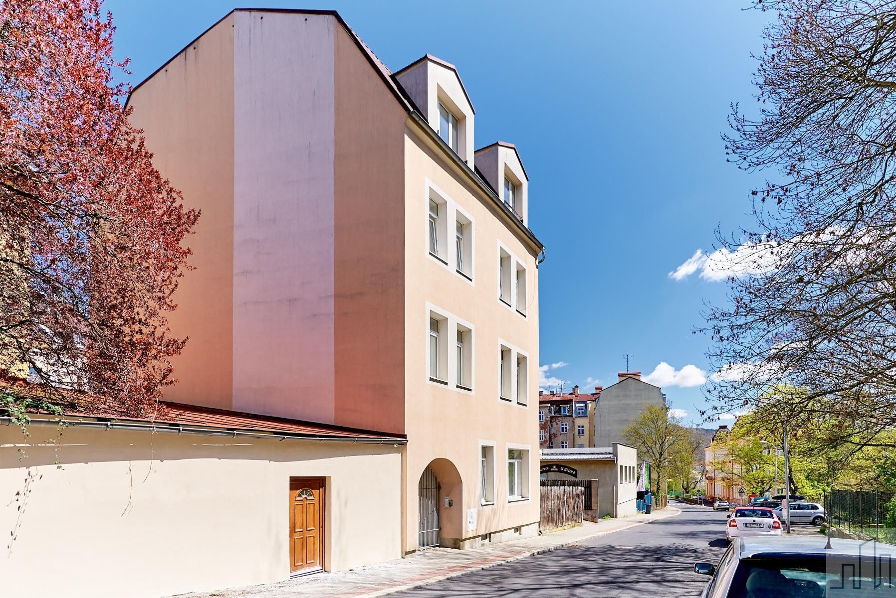 Prodej činžovní dům - Šmeralova, Karlovy Vary, 330 m²
