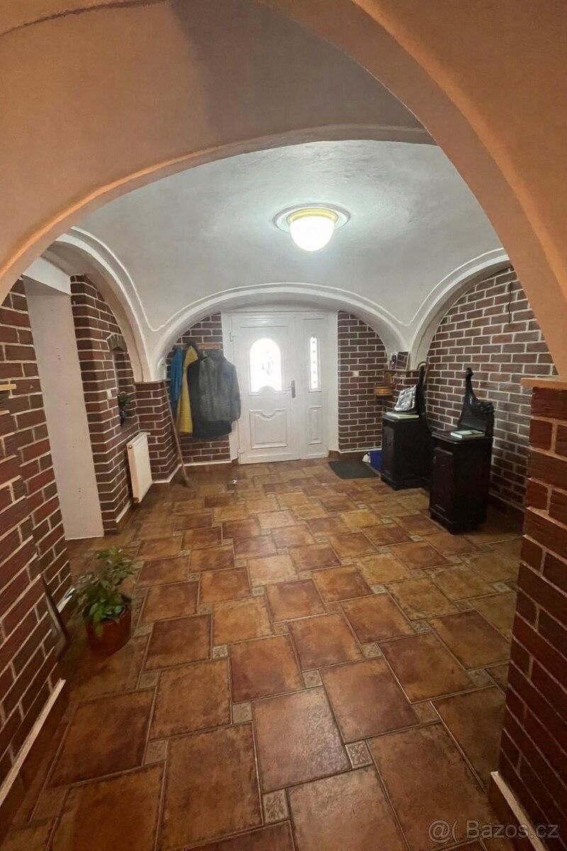 Prodej rodinný dům - Dolní Dunajovice, 691 85