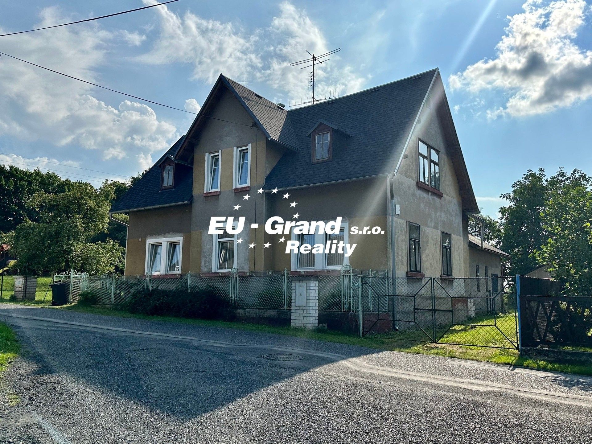 Prodej rodinný dům - Pohraniční, Jiříkov, 225 m²