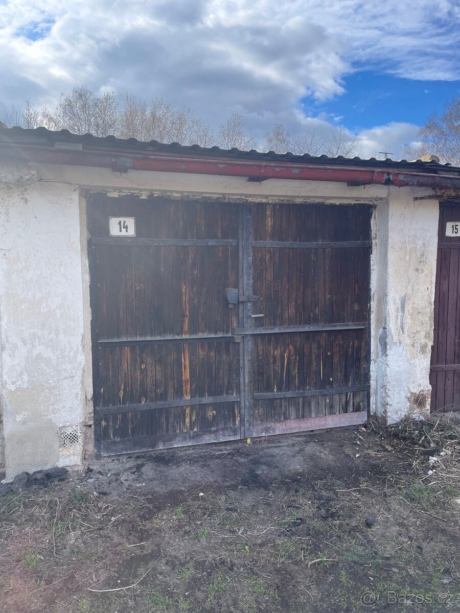 Garáže, Most, 434 01
