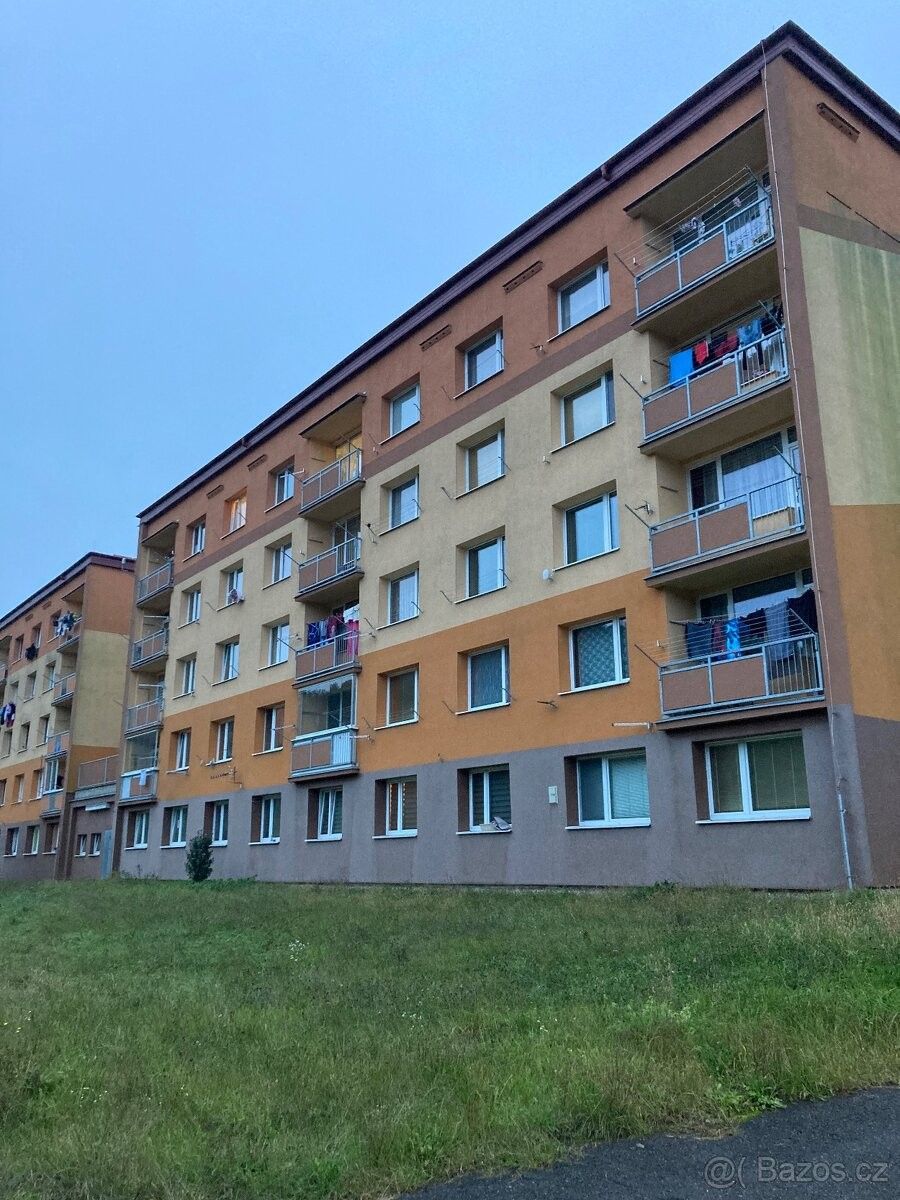 Byty, Dobkovice u Děčína, 407 03