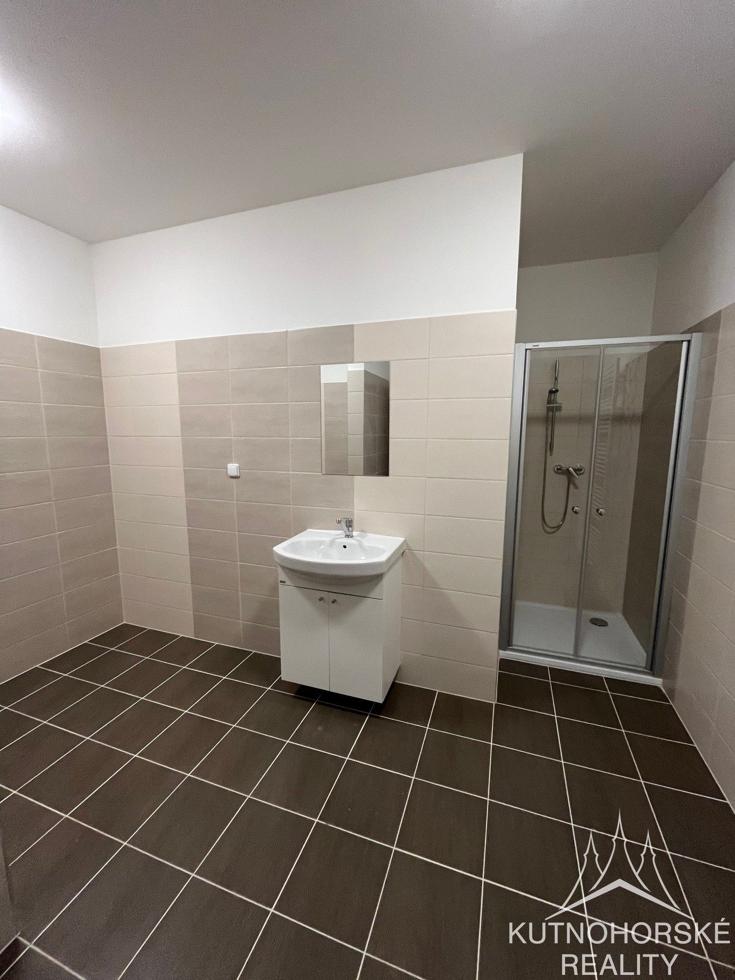 Pronájem byt 3+kk - Křesetice, 75 m²