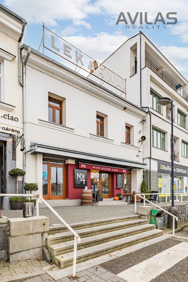 Prodej rodinný dům - Masarykovo náměstí, Benešov, 391 m²