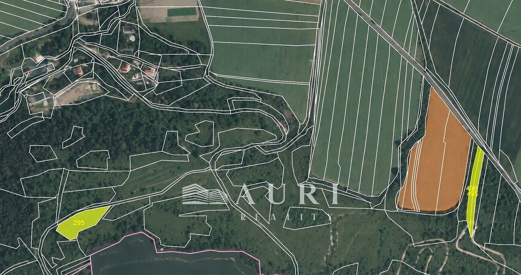 Louka, 4 641 m²