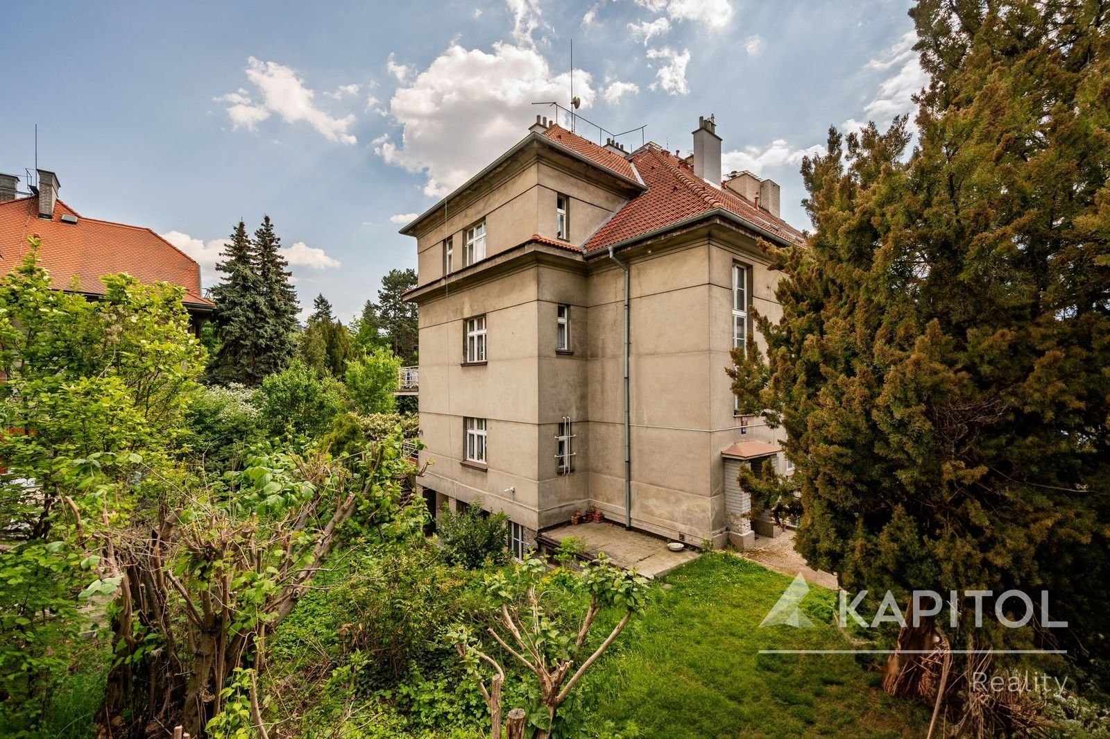 Vily, Ke Klimentce, Praha, 393 m²