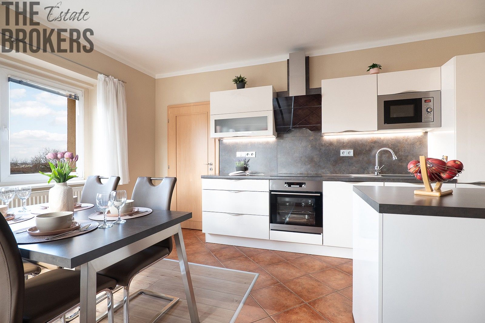 Prodej rodinný dům - Všetatská, Praha, 172 m²