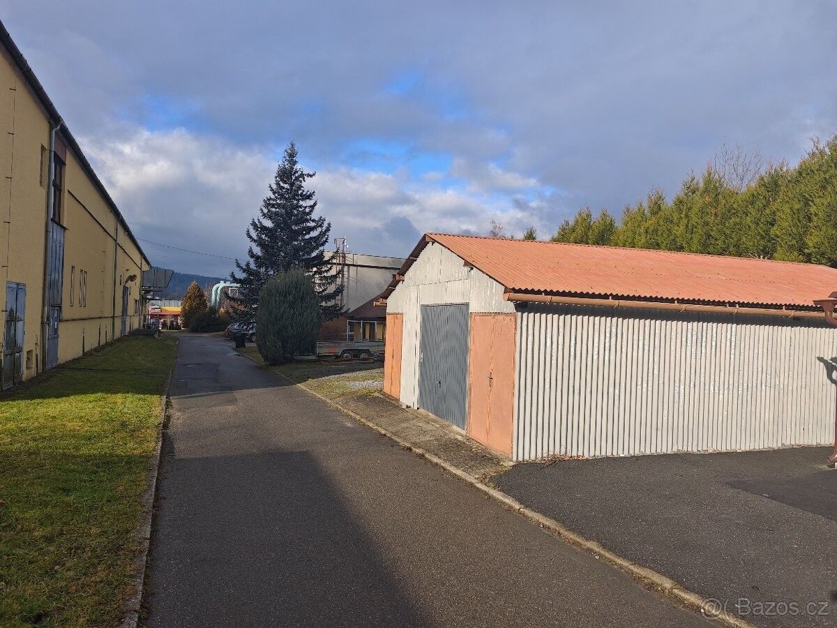 Sklady, Vsetín, 755 01