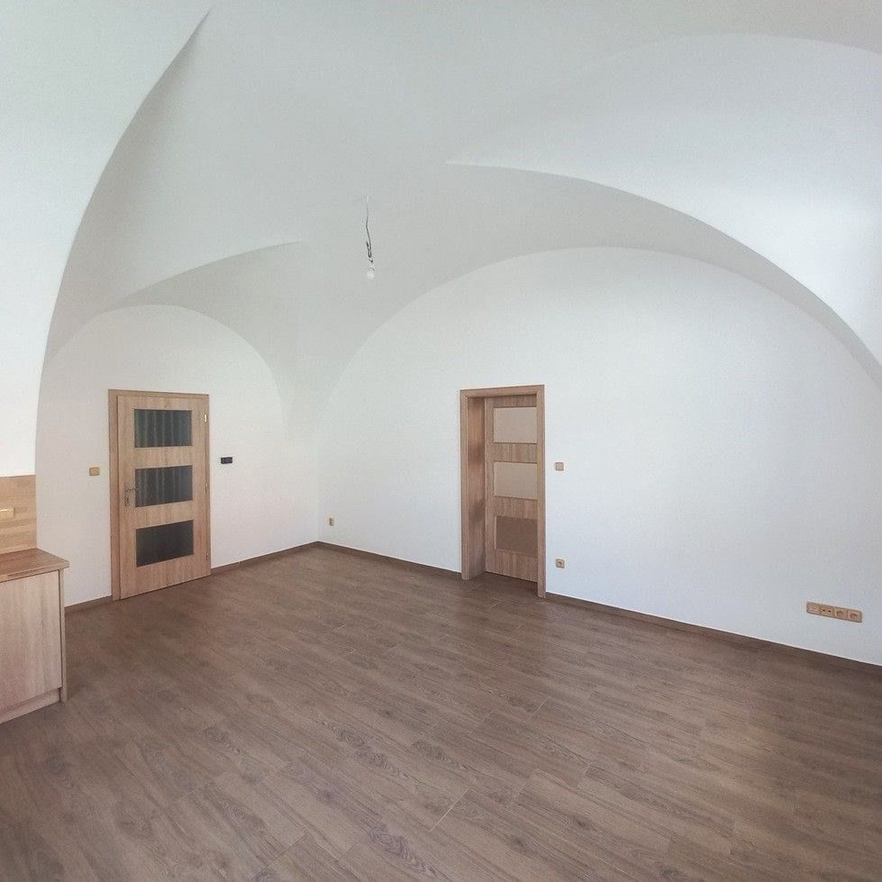 Pronájem byt 2+kk - Jablonského tř. 409, Kardašova Řečice, 81 m² - 5