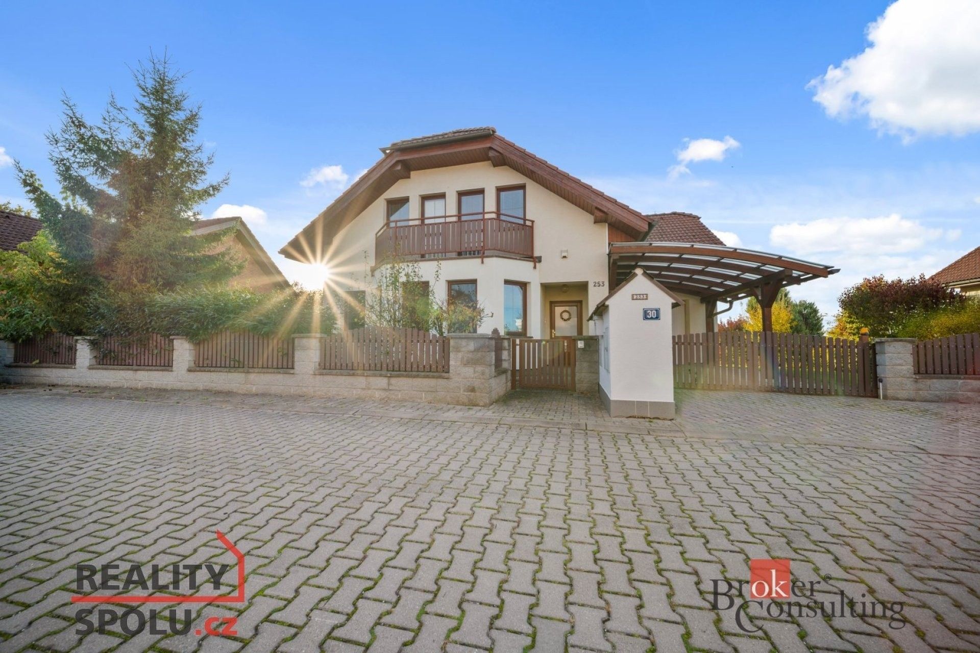 Rodinné domy, Horní, Hradec Králové, 210 m²