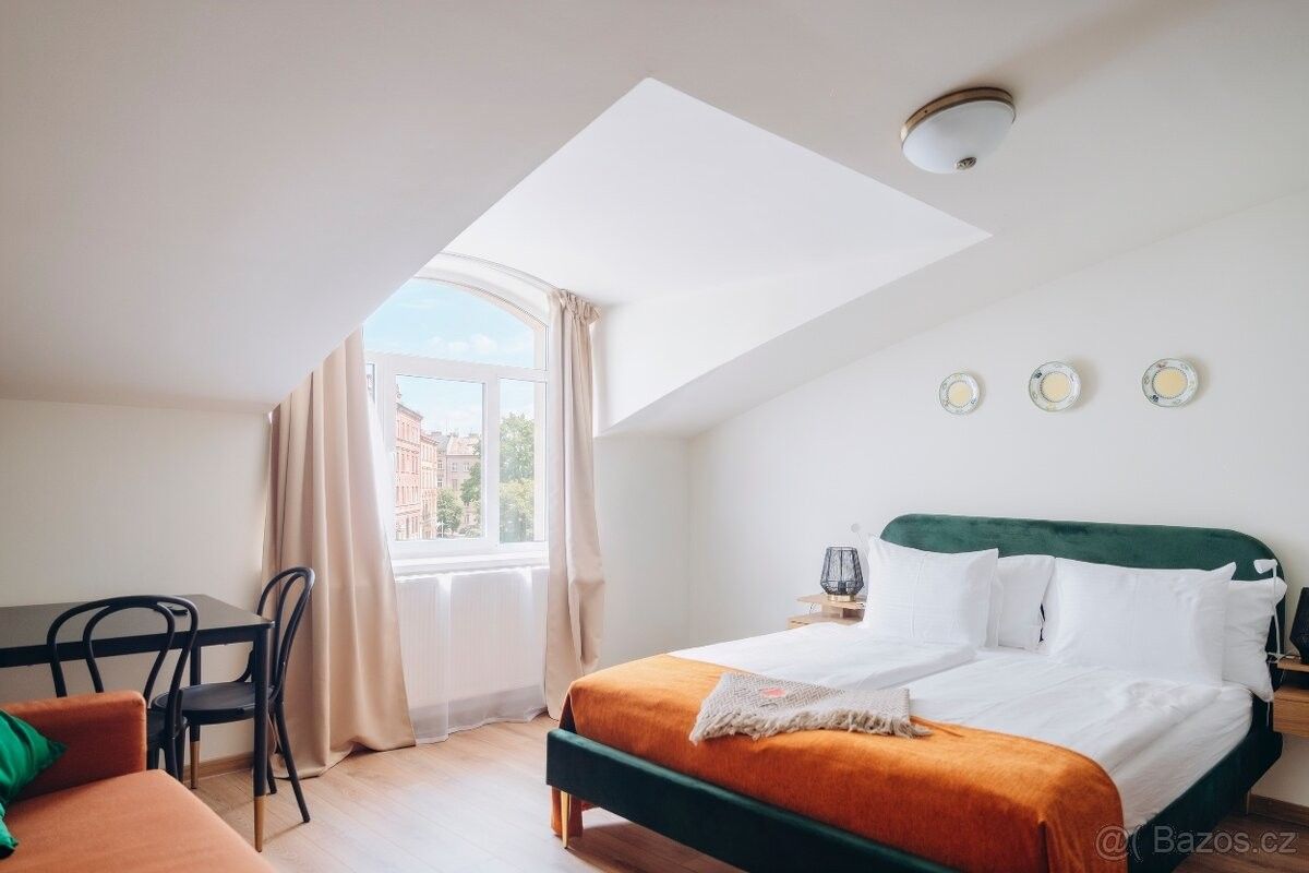 Byty, Karlovy Vary, 360 01 - 1