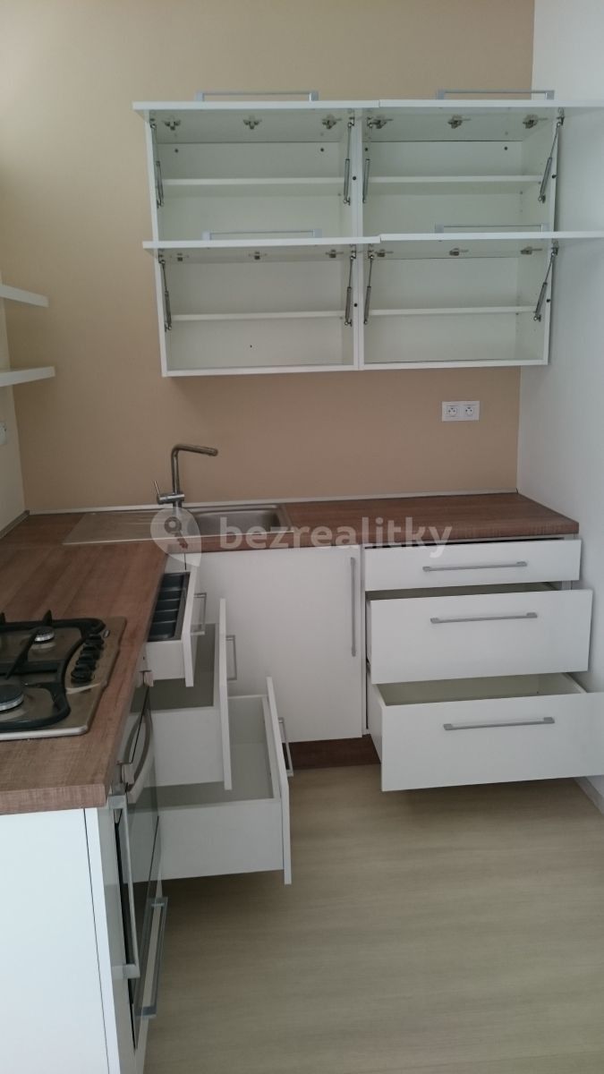 Pronájem byt 2+1 - Železničního pluku, Pardubice - Pardubice, Pardubický kraj, 49 m² - 2