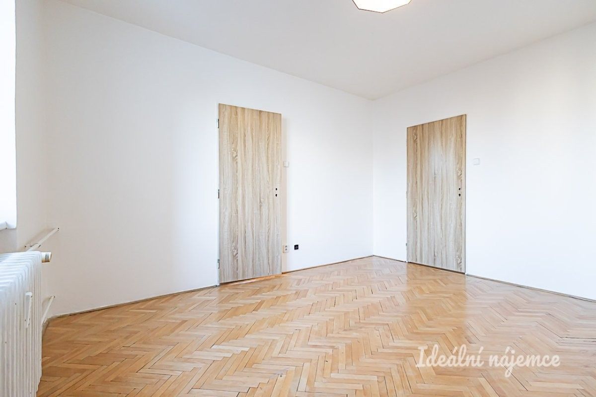 Pronájem byt 2+1 - Koněvova, Praha, 53 m²