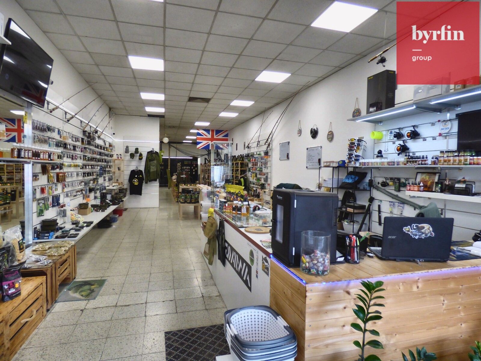 Obchodní prostory, Zámecký okruh, Opava Předměstí, 215 m² - 1