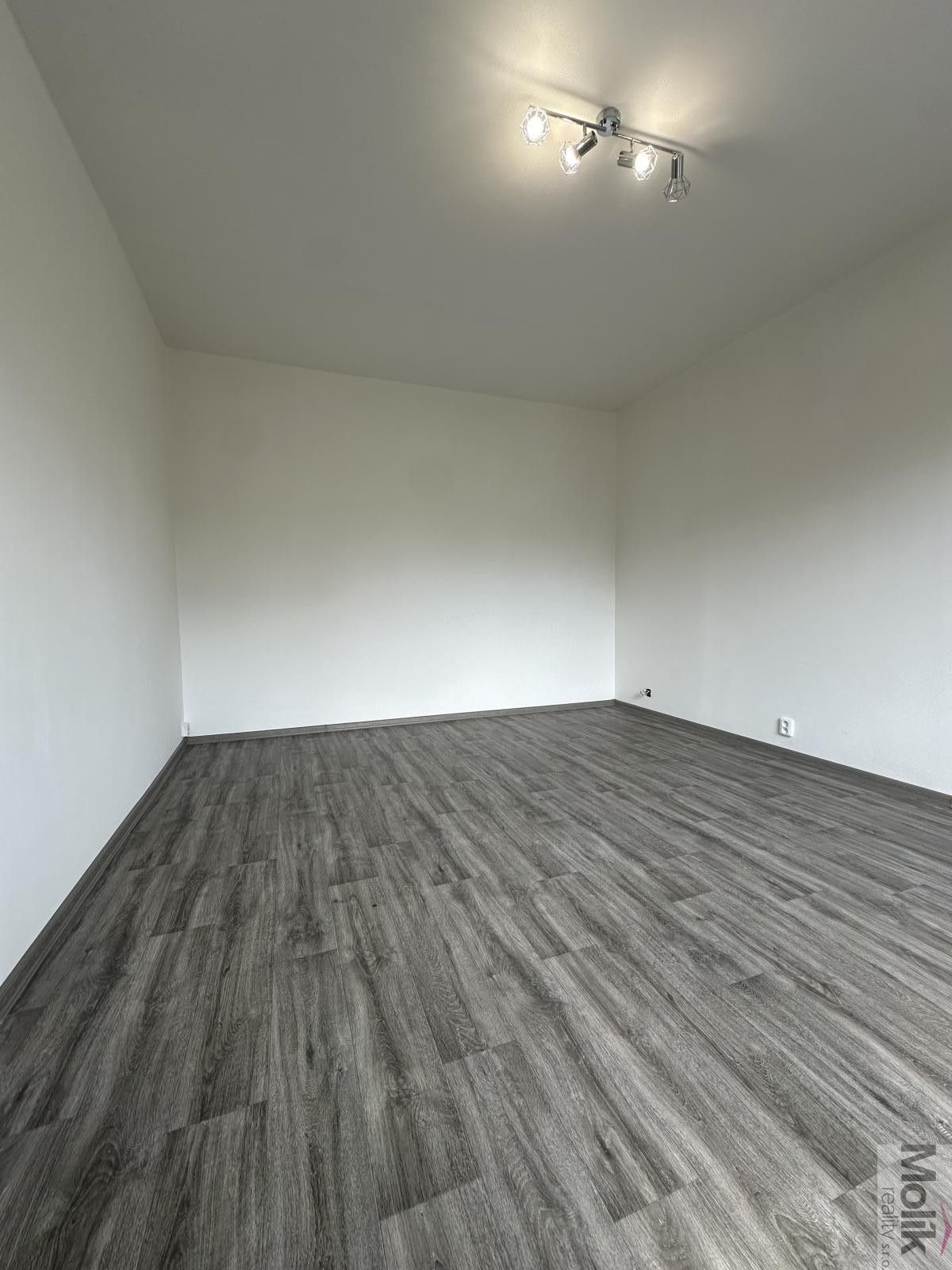 Byt 1+1 · 36 m² · Vrchlického, Duchcov - 4