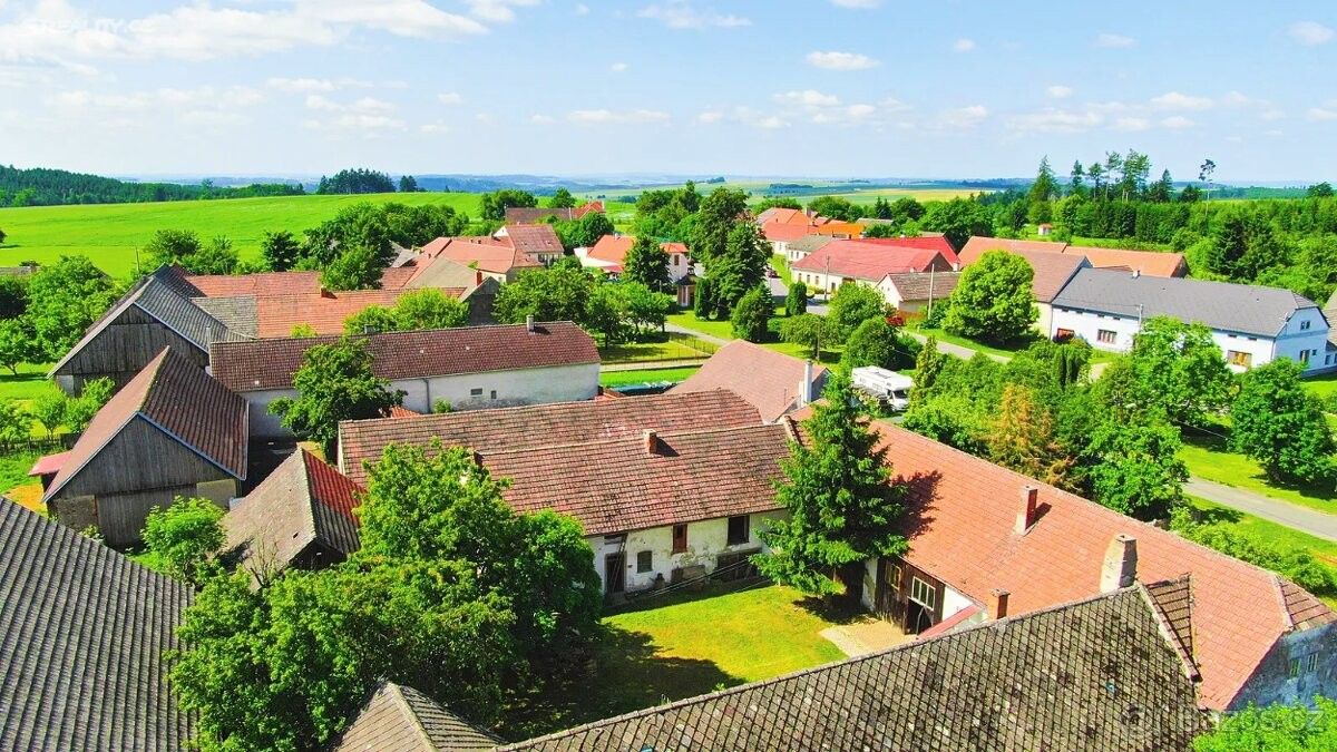 Rodinné domy, Želetava, 675 26