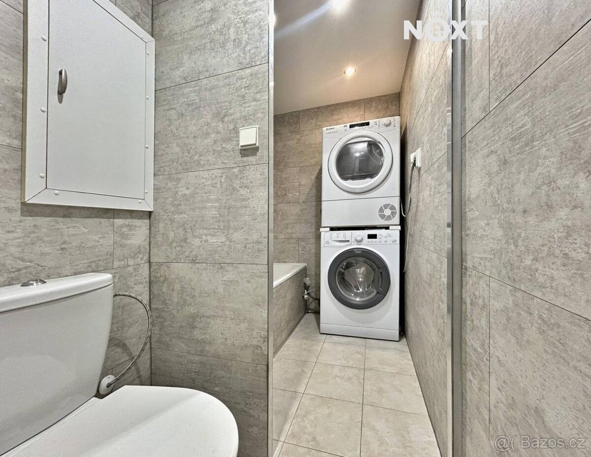 Pronájem byt - Chodov u Karlových Var, 357 35