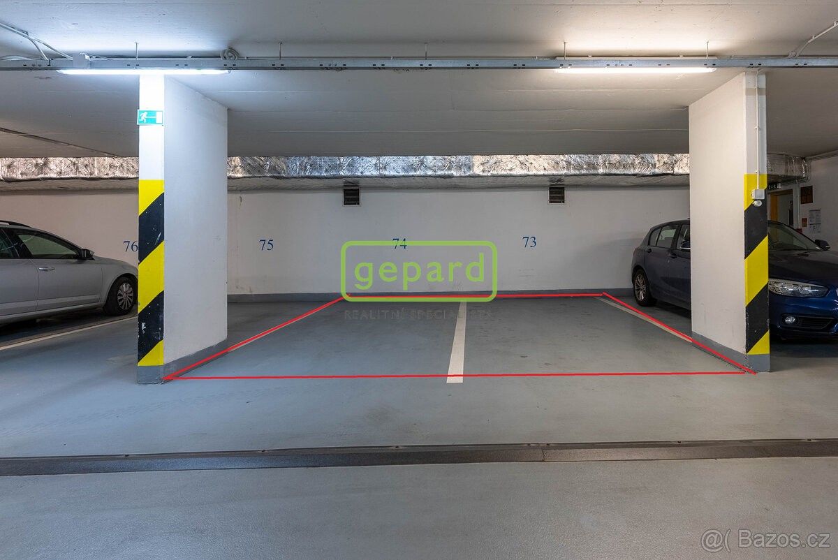 Garáže, Praha, 102 00