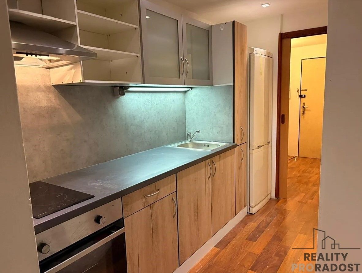 3+kk, Hartigova, Praha, 53 m²