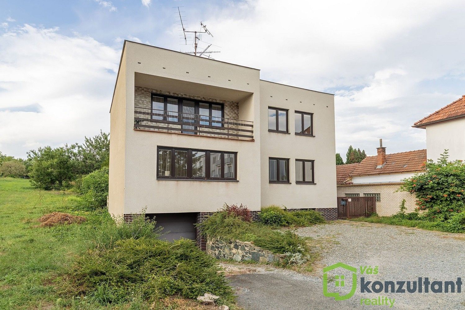 Rodinné domy, Ant. Smutného, Střelice, okres Brno-venkov, 313 m² - 1