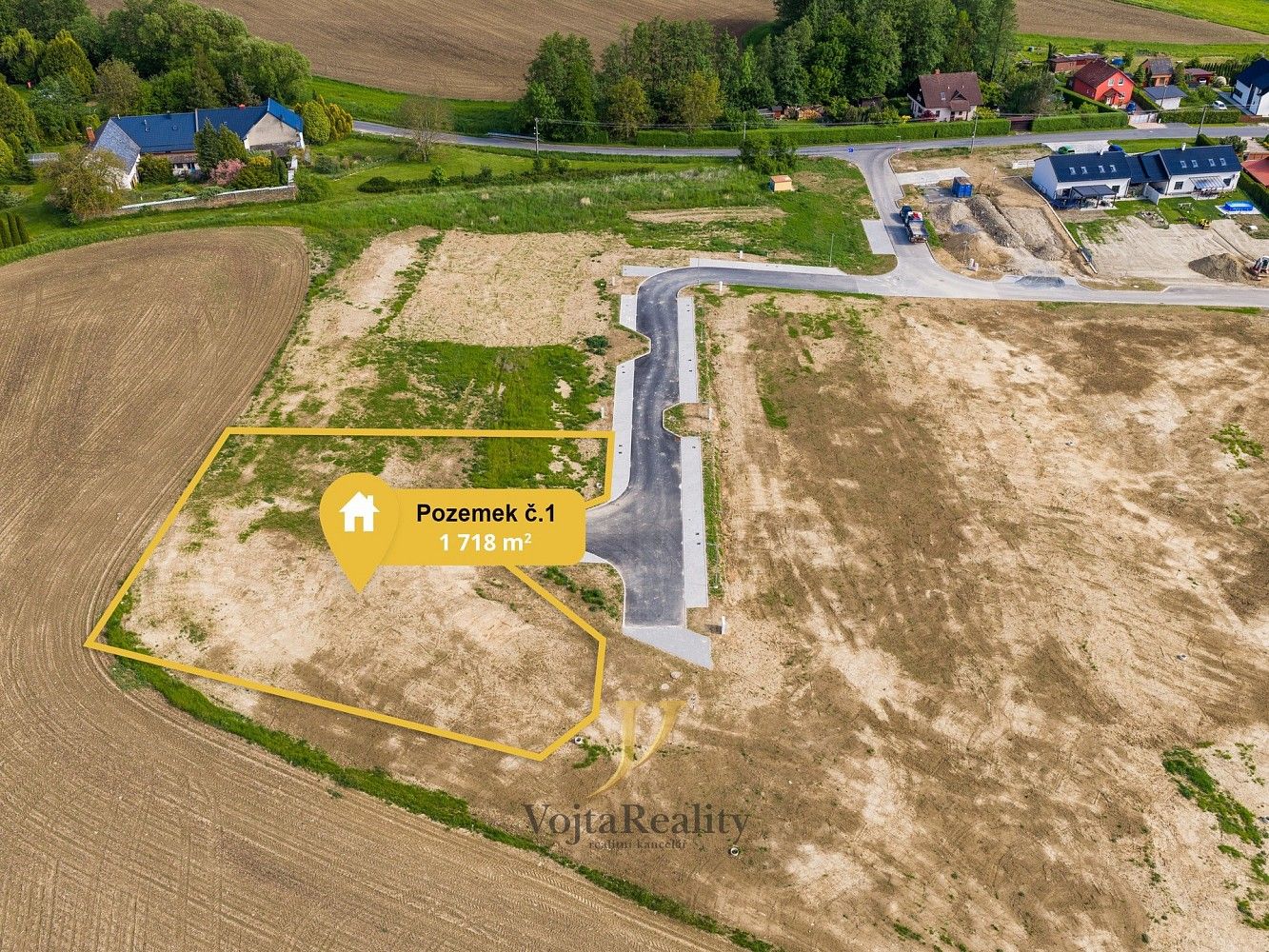 Prodej pozemek pro bydlení - Komárov, okres Olomouc, Olomoucký kraj - 2