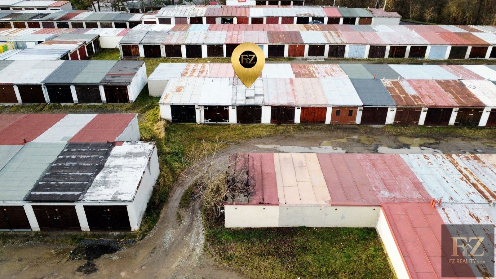 Garáže, Sezimovo Ústí, 18 m²