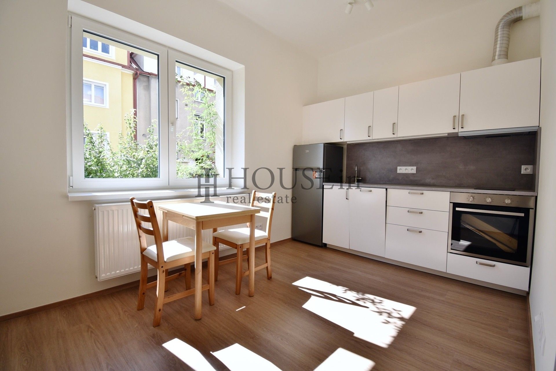 2+kk, Vnější, Praha, 34 m² - 1