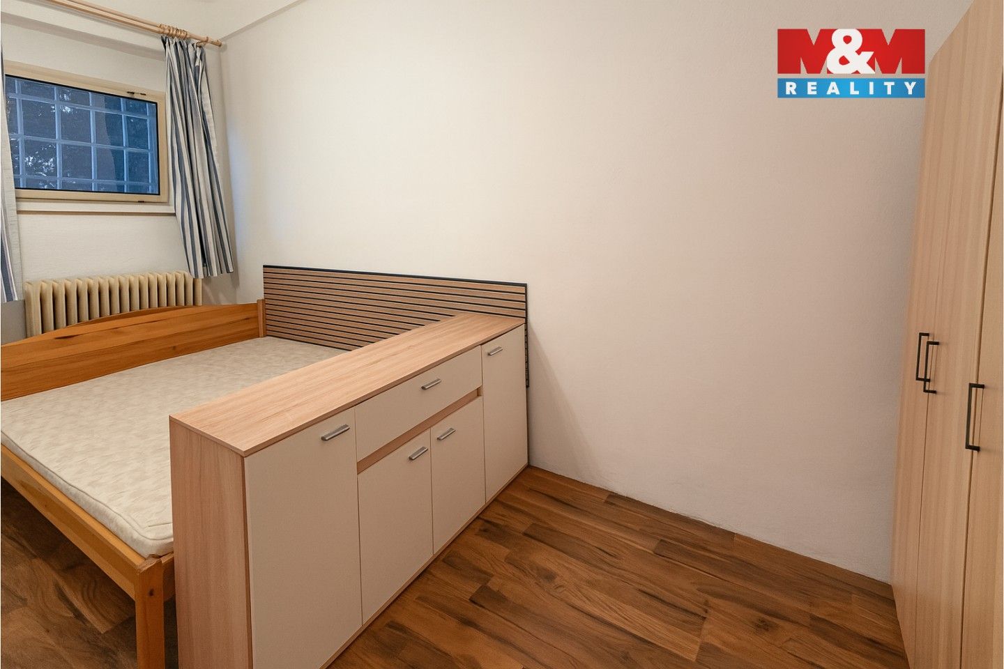 Pronájem byt 1+1 - Na pískách, Praha, 25 m²