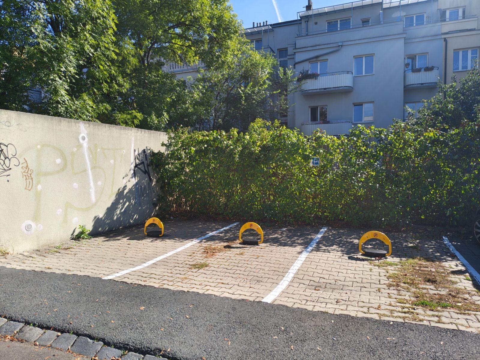 Garáže, U Zásobní zahrady, Praha - Žižkov, 10 m² - 1