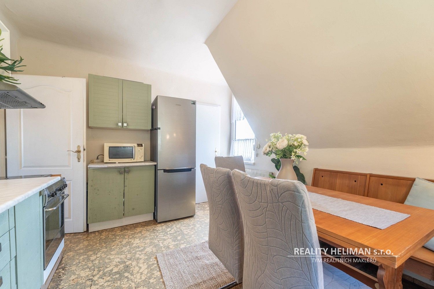 3+1, Černošice, okres Praha-západ, Středočeský kraj, 107 m² - 1