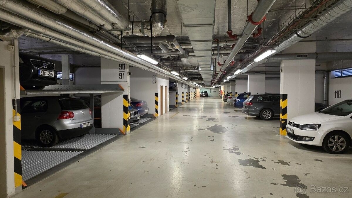 Pronájem garáž - Praha, 170 00