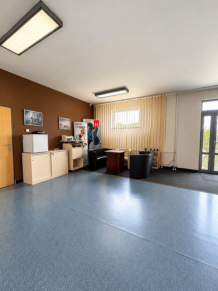 Pronájem obchodní prostory - Petrovice u Karviné - Dolní Marklovice, okres Karviná, 44 m² - 2