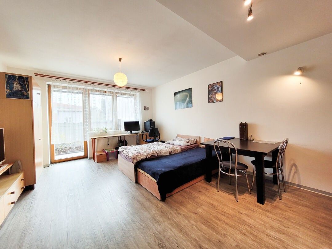 Pronájem byt 1+kk - Kovářská, Brno, 40 m²