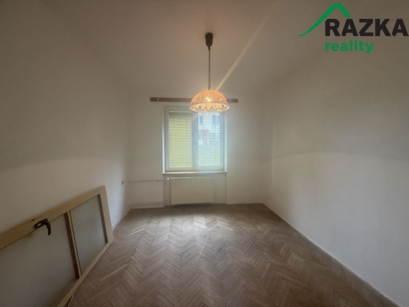Pronájem byt 3+1 - Fučíkova, Planá, 66 m² - 5