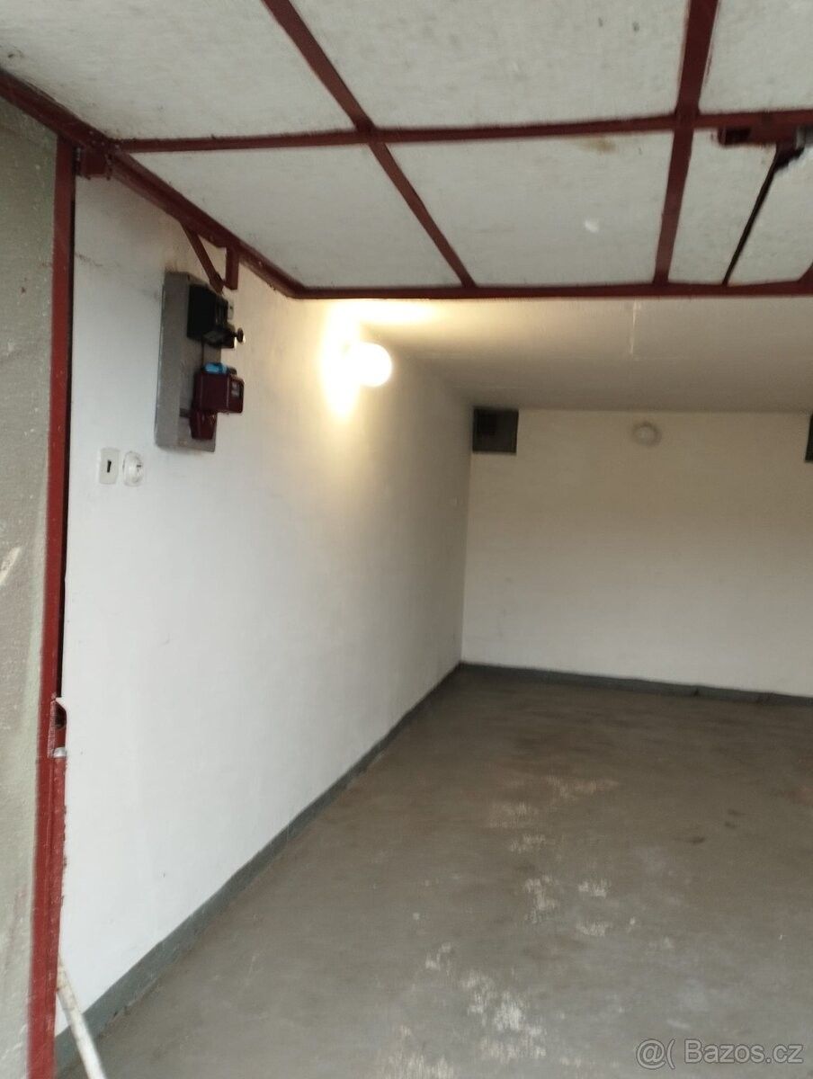 Pronájem garáž - Mnichovo Hradiště, 295 01