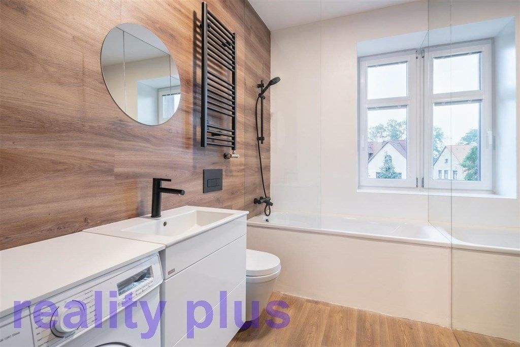 Pronájem byt 1+kk - Svatoplukova 343, Liberec IV-Perštýn, 36 m² - 5