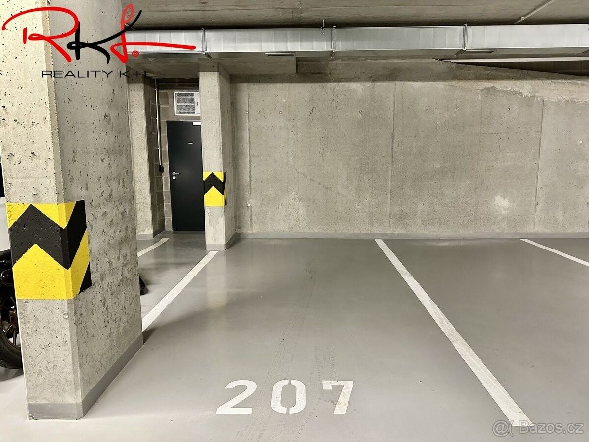 Garáže, 111 01, Praha 10 - 1