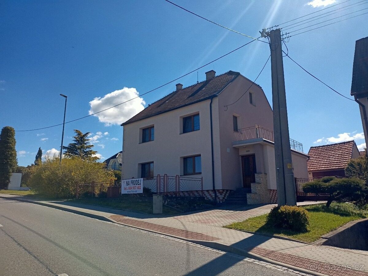 Rodinné domy, Bojkovice, 687 71 - 2